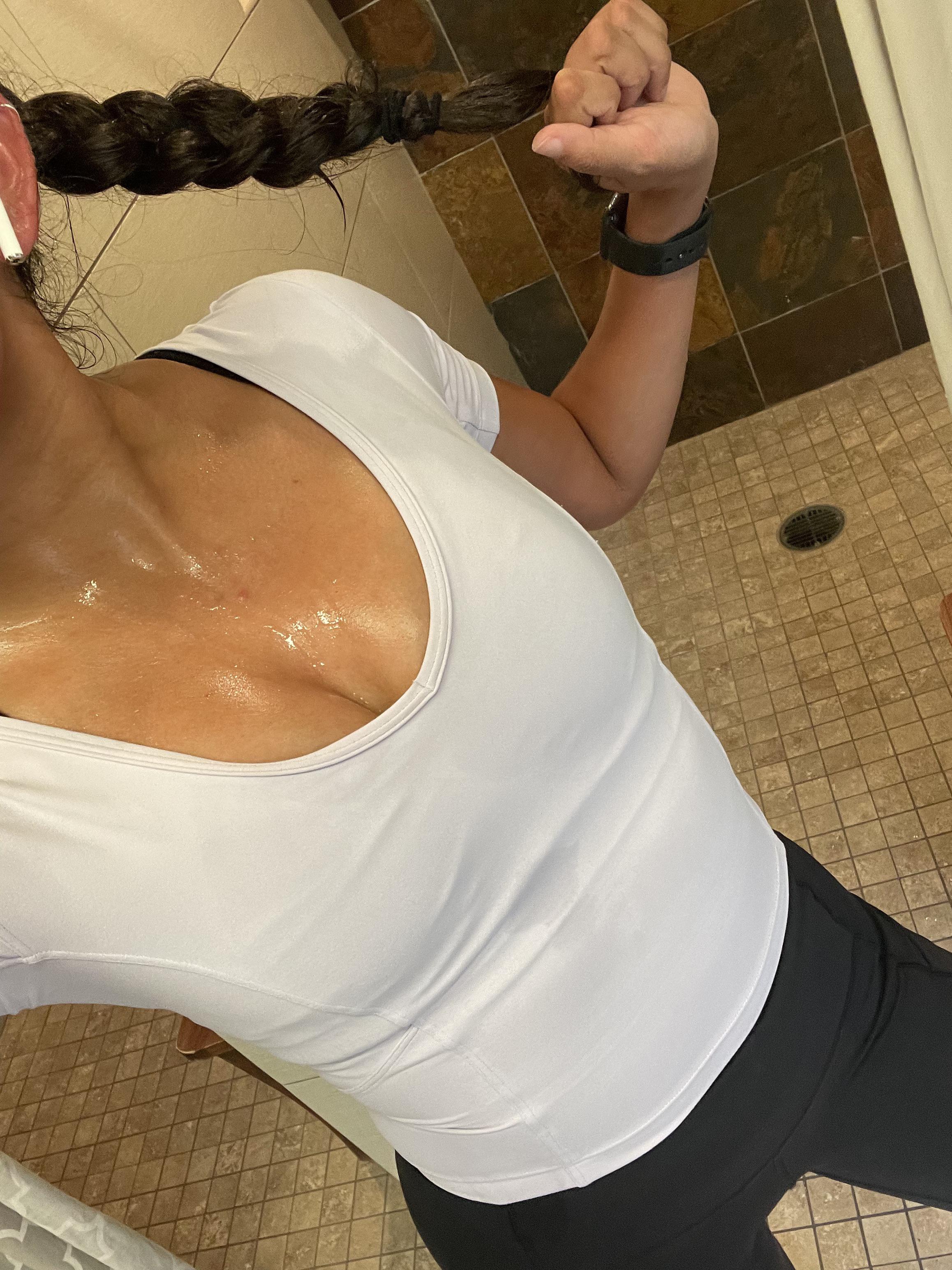Would you lick my sweaty body up? Post By Sexy Xxx skiicouple69 on gymgirls