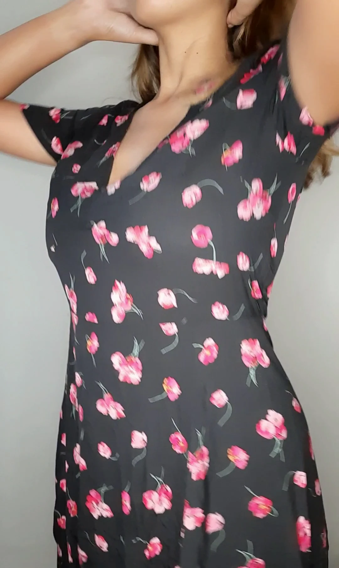 Let's free the twins from the grasp of my flowery dress 🤪 [OC]