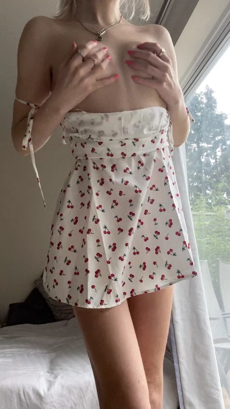 My new dress is so cute! Does it suit me?