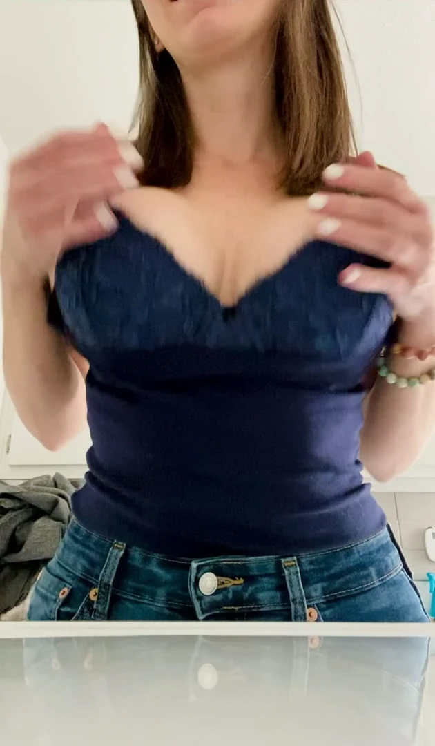 Anyway, here's my perky mom tits and glass cutting nips