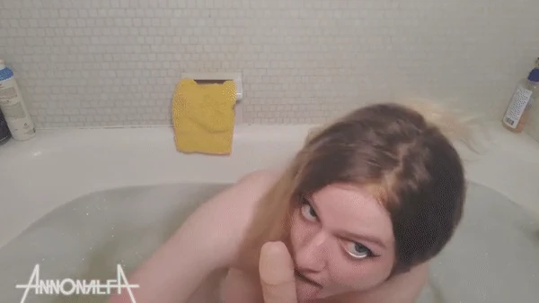 Bathtub Blowjob (link in comments!)