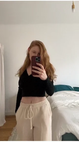She's just a 5'2 redhead and then BOOM :D
