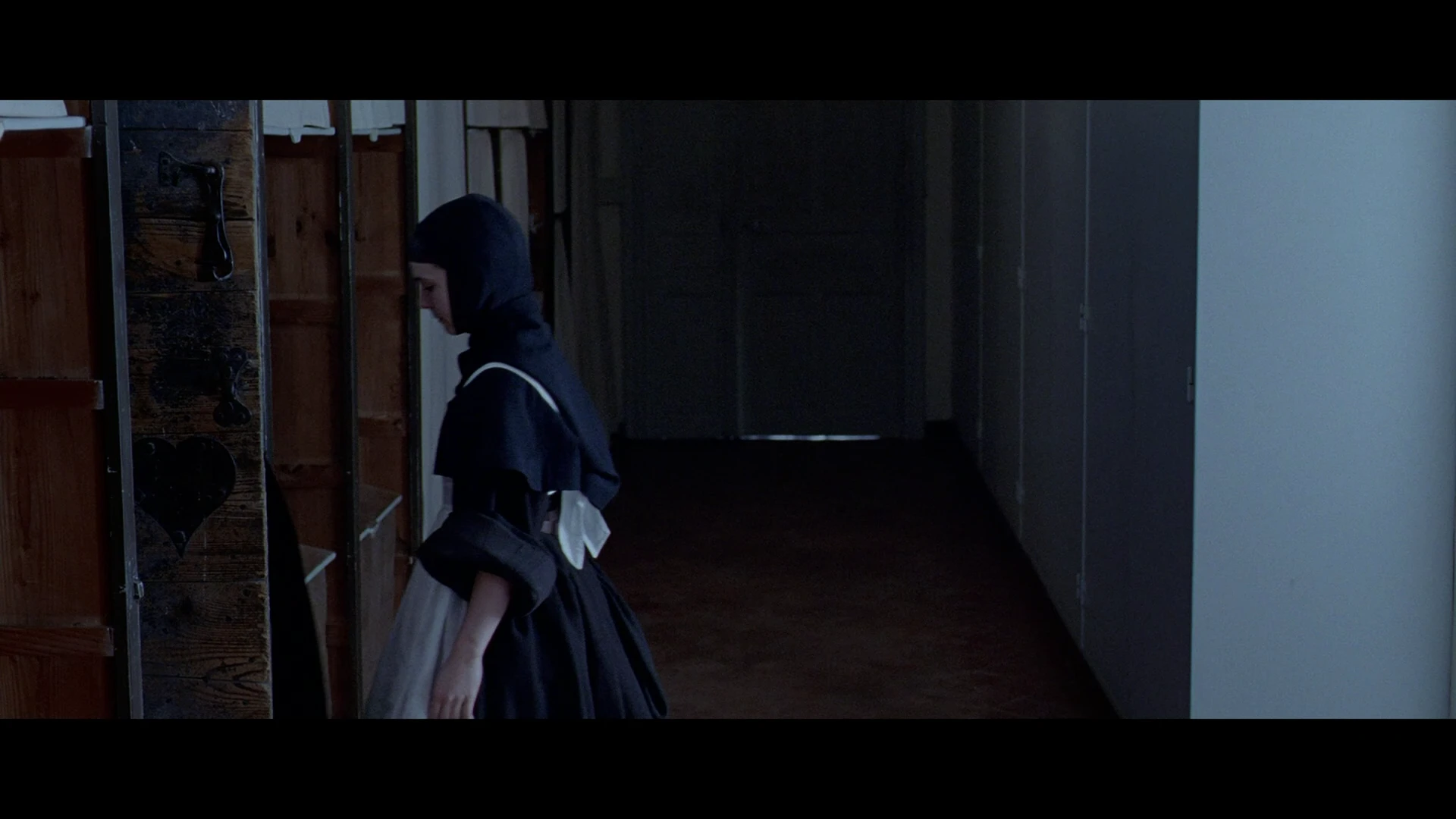 Juliette Binoche hot body in french film Camille Claudel 1915 (2013) - slowed at 60fps + zoom