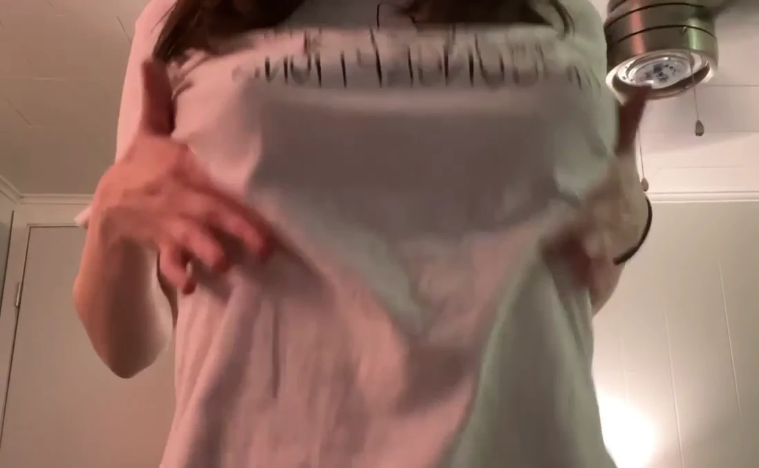 titty drops in a tshirt will never disappoint